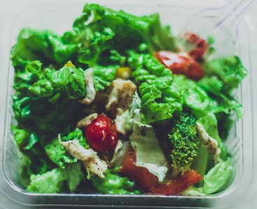 Brokoli salatı